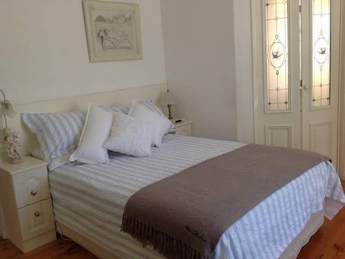 Master Bedroom Bi-fold door to Ensuite/spa bath