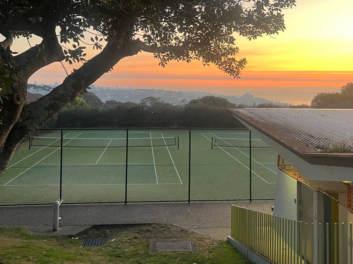 Free tennis courts opposite