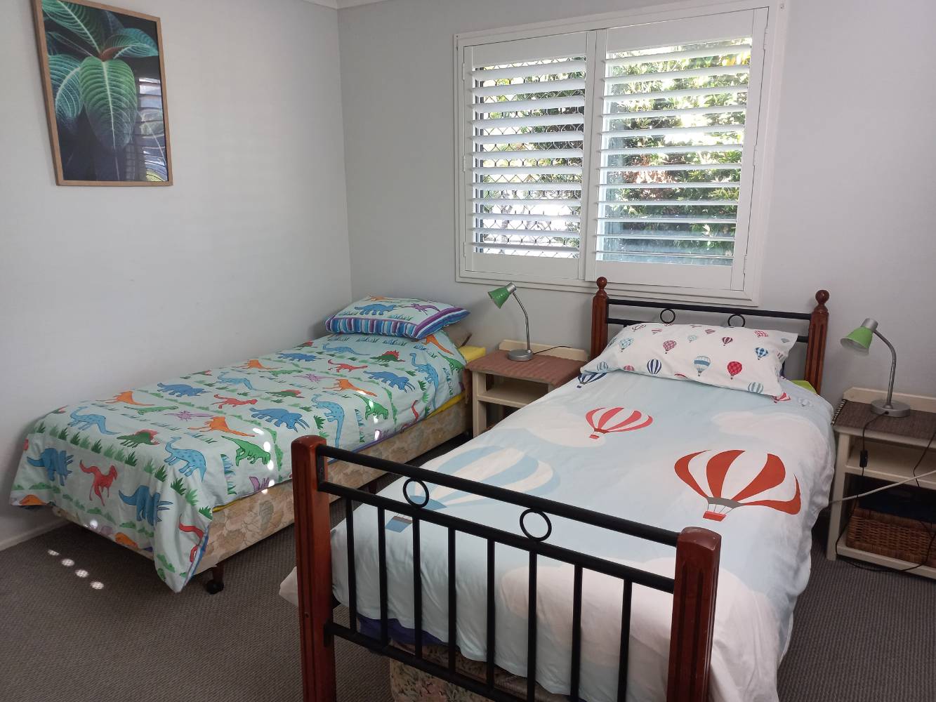 Children's bedroom, 2 singles + 2 spare mattresses