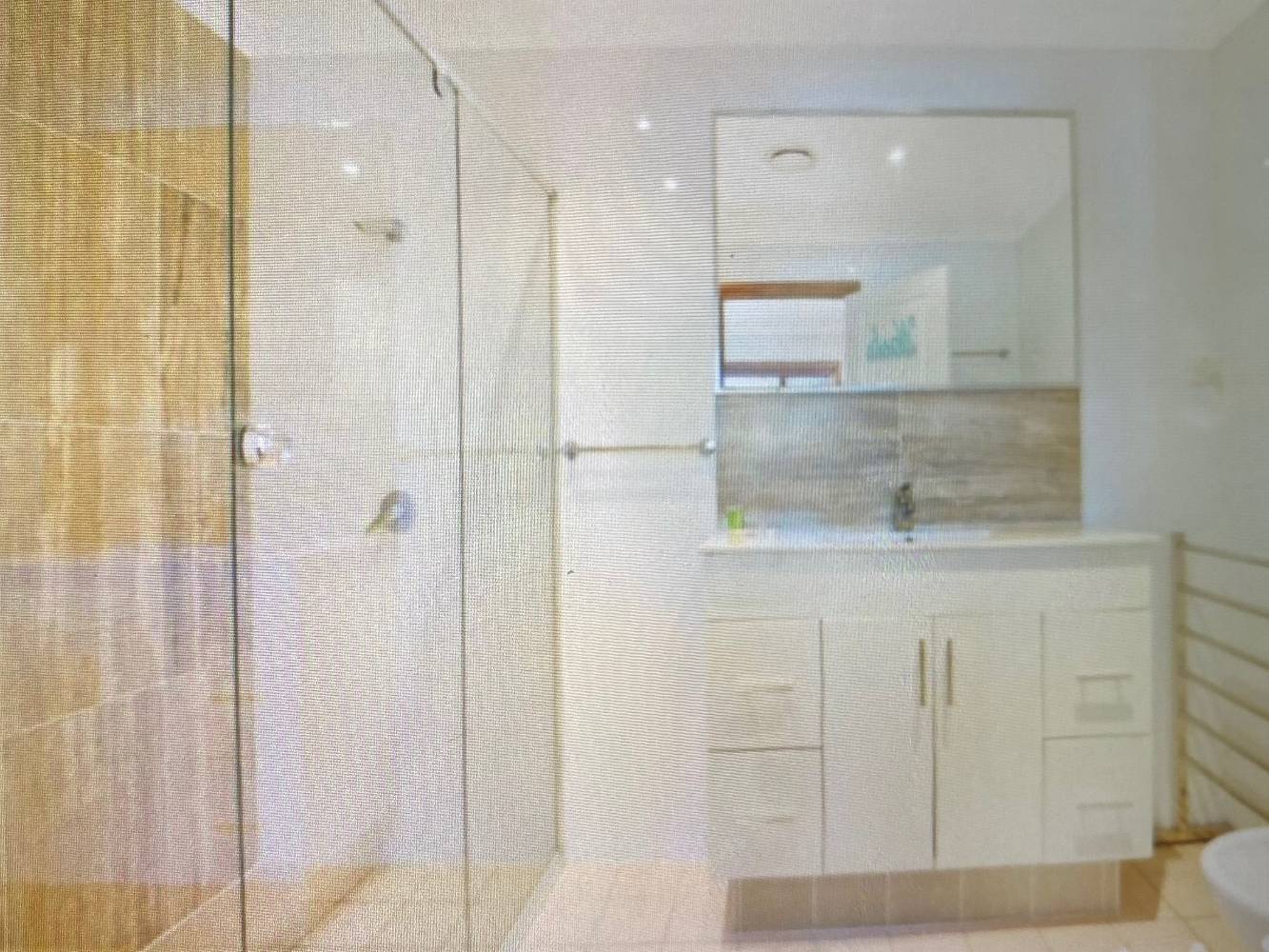 Ensuite with double shower & bidet