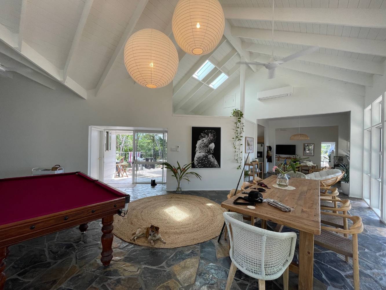 Dining & Pool Table