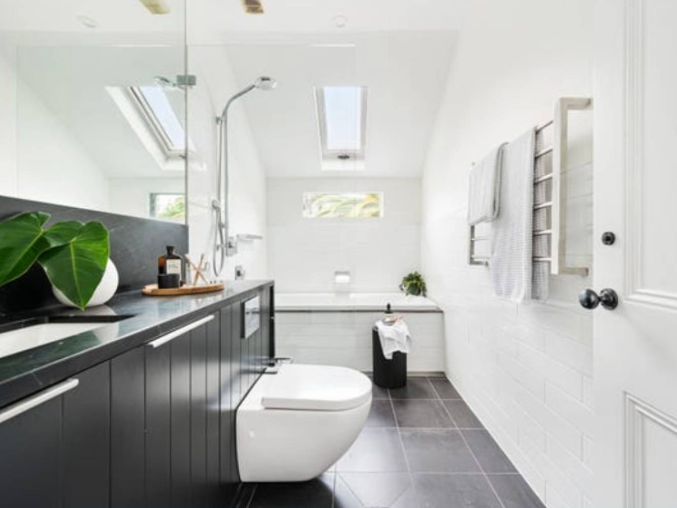 Main bathroom next to second bedroom 