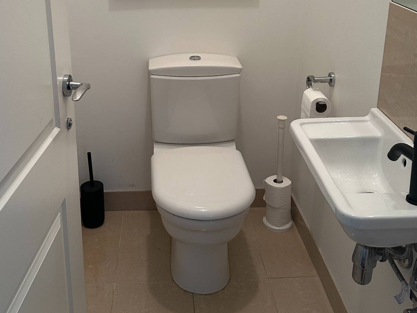 Additional toilet