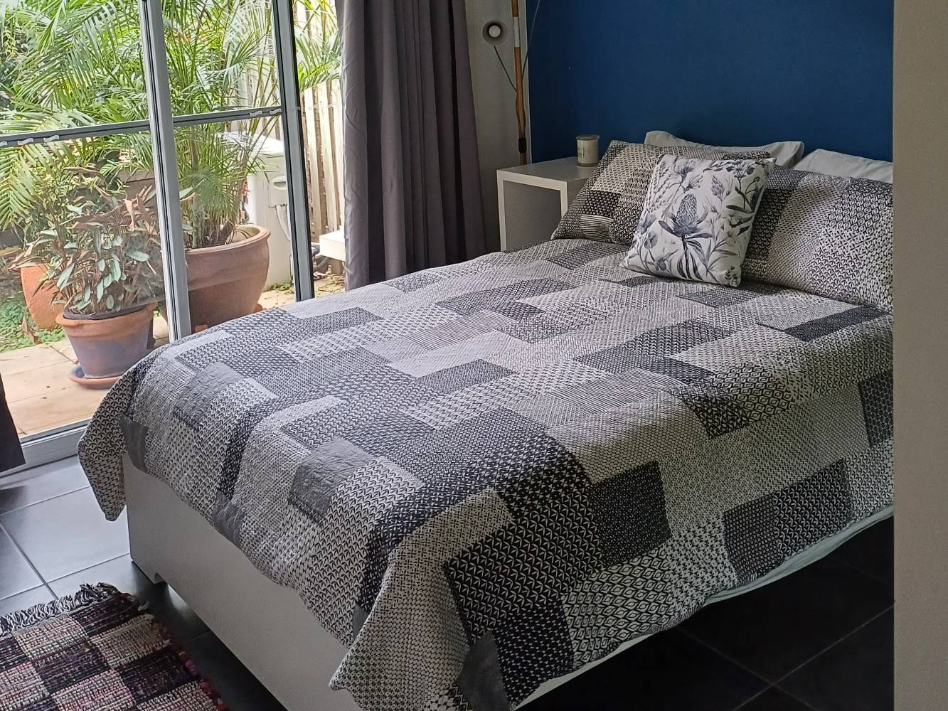 Guest bedroom
