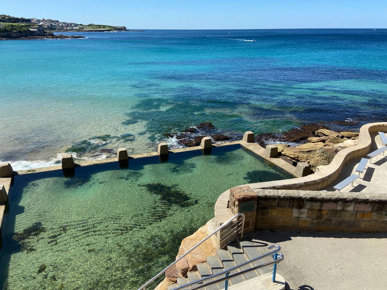 Beautiful Coogee beach - a short stroll away