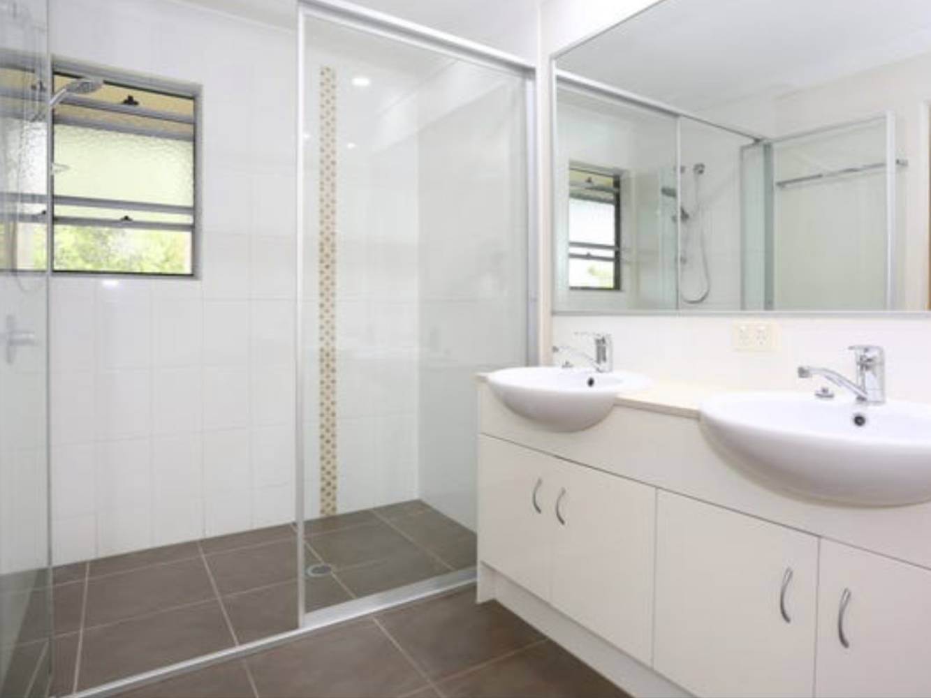Ensuite bathroom
