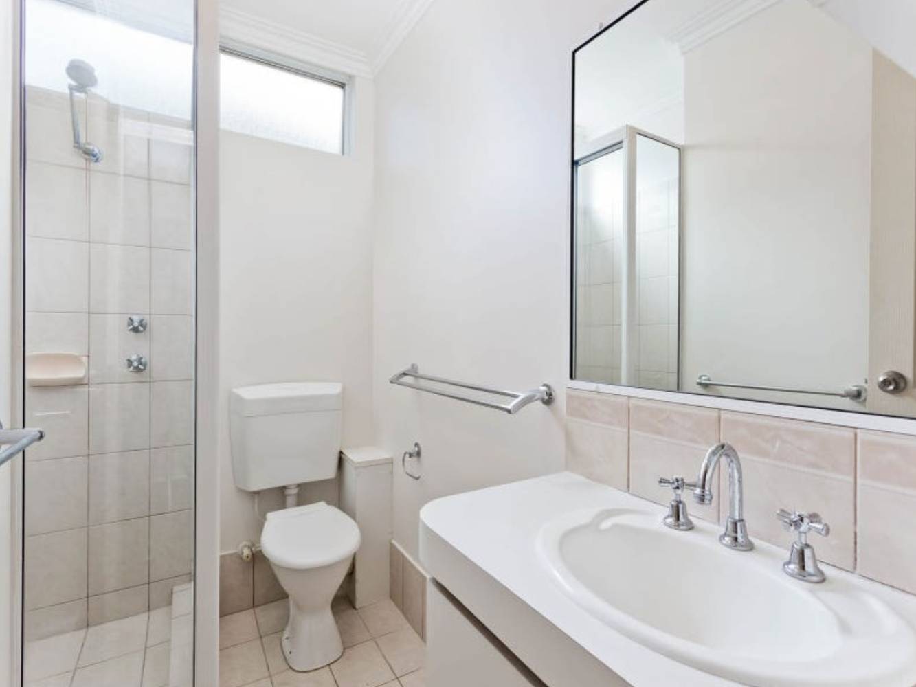 En-suite bathroom.