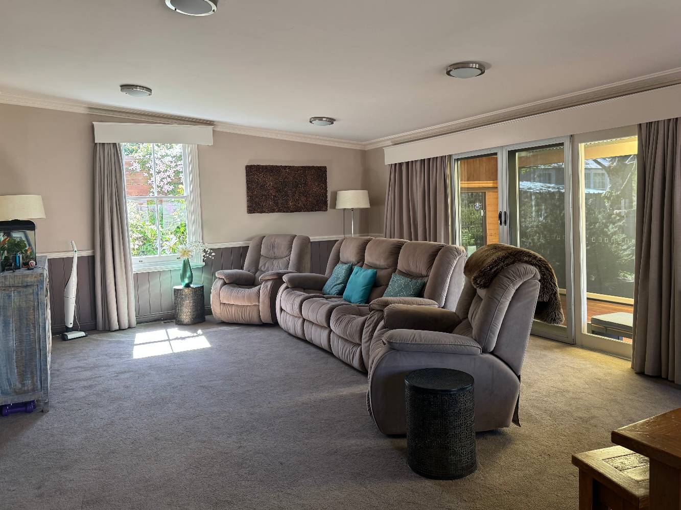 Lounge room