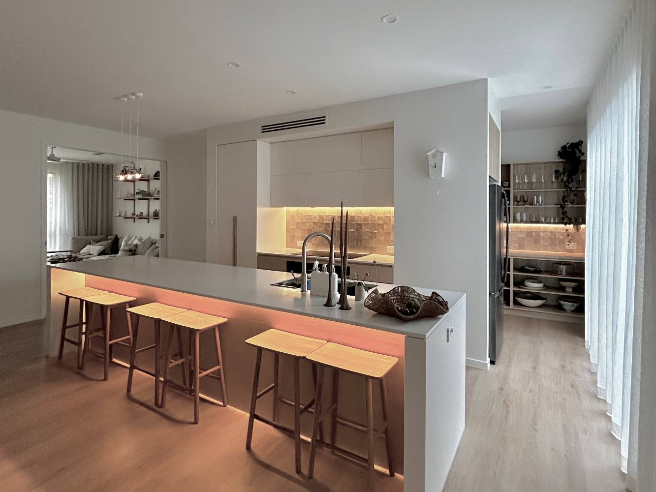 Kitchen, butlers pantry, media
