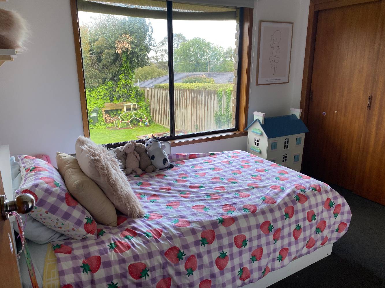 King single bed