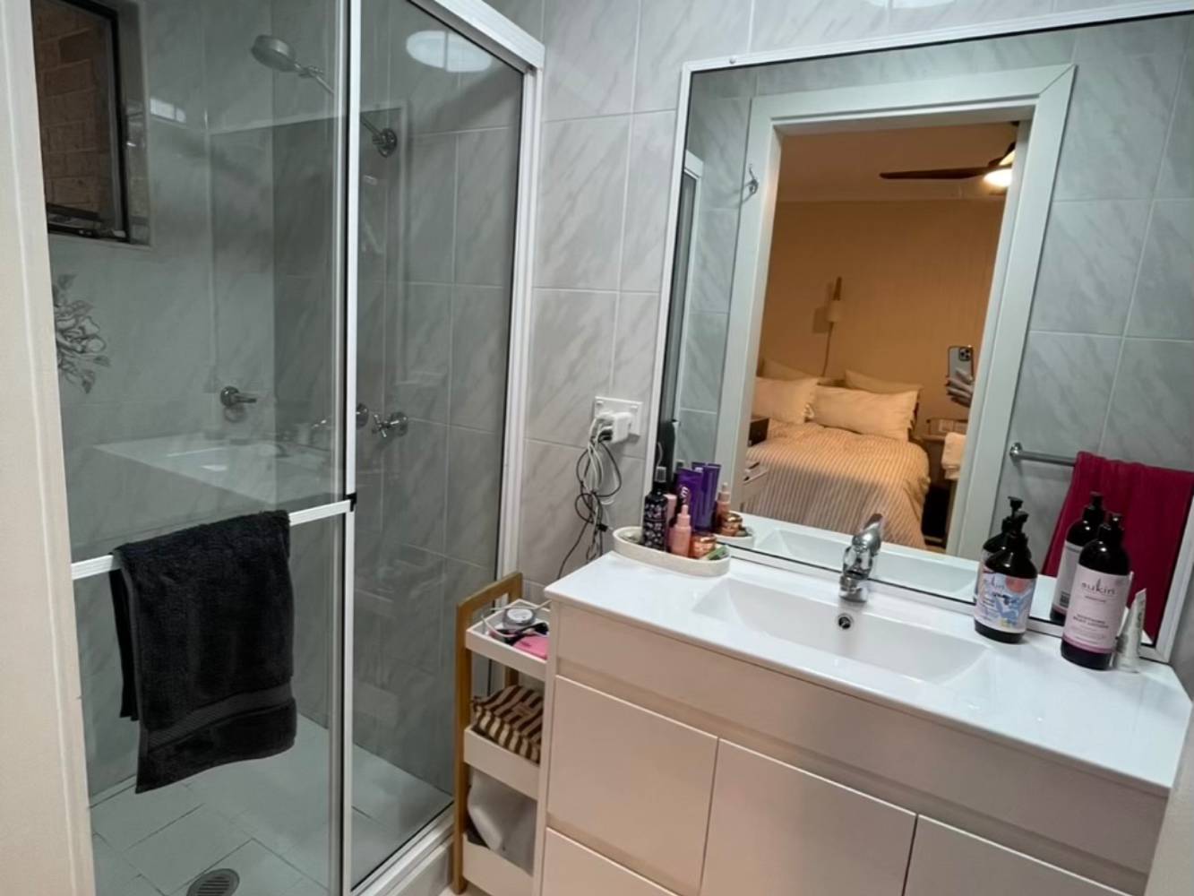 Ensuite